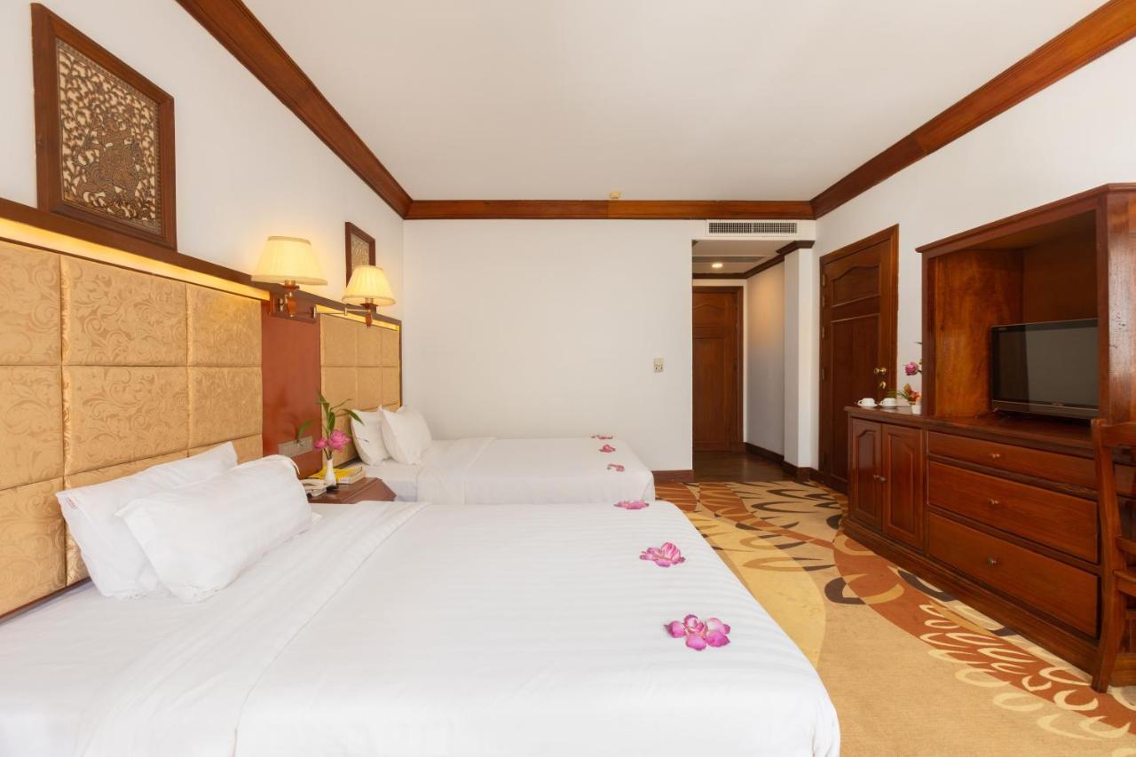 Angkor Land Urban Boutique Hotel Siem Reap Exterior photo