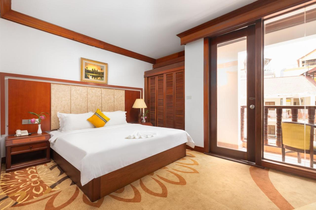 Angkor Land Urban Boutique Hotel Siem Reap Exterior photo