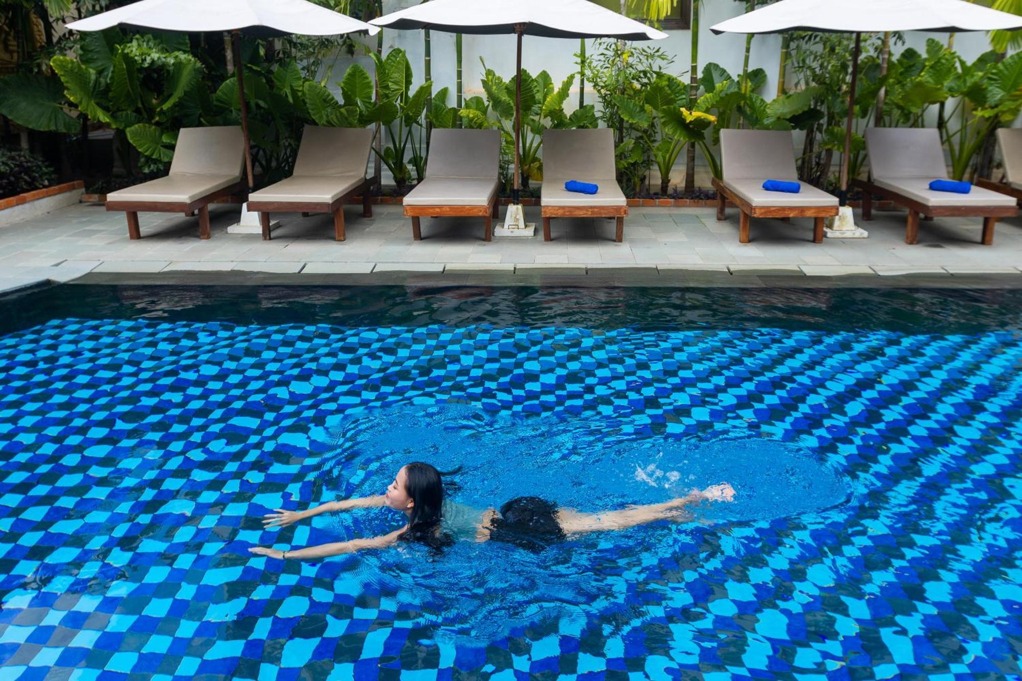 Angkor Land Urban Boutique Hotel Siem Reap Exterior photo